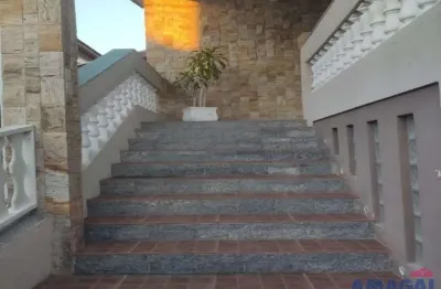Casa com 2 quartos à venda no jardim altos de santana i, jacareí  por r$ 530.000