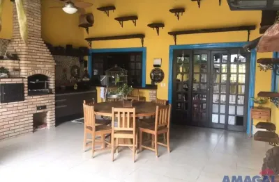 Casa com 2 quartos à venda no loteamento villa branca, jacareí  por r$ 850.000