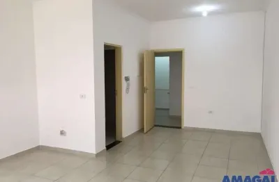 Sala comercial para alugar no jardim altos de santana i, jacareí  por r$ 900