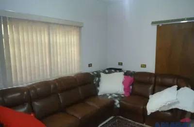 Casa com 3 quartos à venda no jardim altos de santana i, jacareí  por r$ 700.000