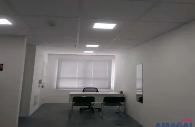 Sala comercial à venda no Centro, Jacareí 