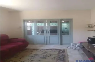 Casa com 2 quartos à venda no parque meia lua, jacareí  por r$ 300.000