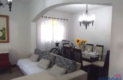 Casa com 4 quartos à venda no jardim flórida, jacareí  por r$ 950.000