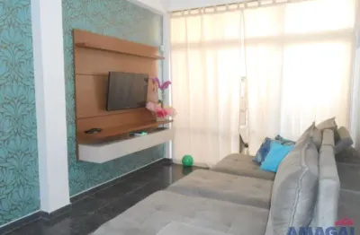 Casa com 7 quartos à venda na cidade jardim, jacareí  por r$ 1.272.000