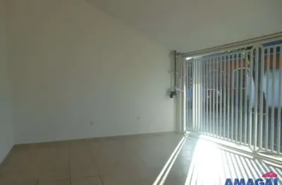 Casa com 3 quartos à venda no jardim siesta, jacareí  por r$ 750.000