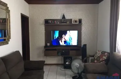 Casa com 3 quartos à venda na vila pinheiro, jacareí  por r$ 400.000