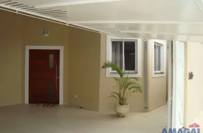 Casa com 3 quartos à venda na cidade jardim, jacareí  por r$ 750.000