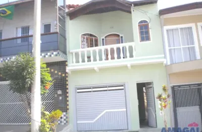 Casa com 4 quartos à venda no bandeira branca, jacareí  por r$ 400.000