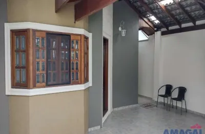 Casa com 2 quartos à venda no loteamento villa branca, jacareí  por r$ 690.000