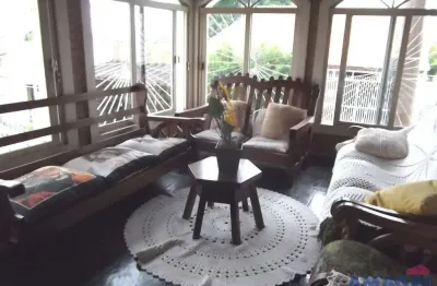 Casa com 4 quartos à venda na vila aprazível, jacareí  por r$ 790.000