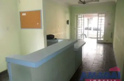 Casa com 6 quartos à venda no centro, jacareí  por r$ 500.000