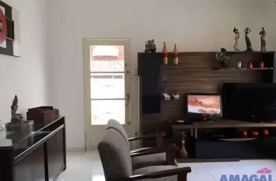 Casa com 3 quartos à venda no jardim bela vista, jacareí  por r$ 480.000