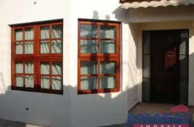 Casa com 3 quartos à venda no jardim santa maria, jacareí  por r$ 690.000