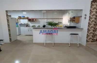 Casa com 3 quartos à venda no centro, jacareí  por r$ 382.000