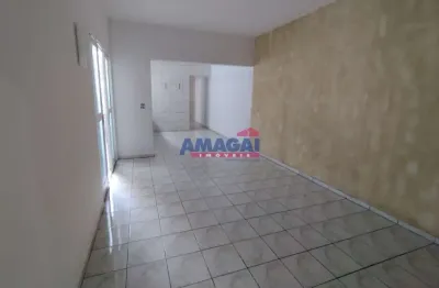 Casa com 2 quartos à venda no jardim nova esperança, jacareí  por r$ 220.000