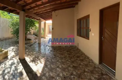 Casa com 3 quartos à venda no jardim do vale, jacareí  por r$ 375.000