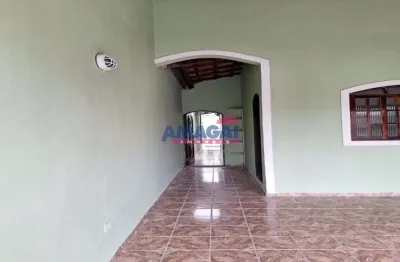 Casa com 2 quartos para alugar no jardim emília, jacareí  por r$ 2.100