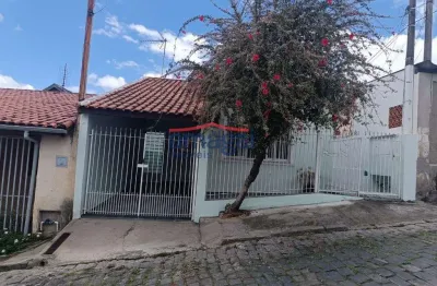 Casa com 2 quartos para alugar no centro, jacareí  por r$ 2.000