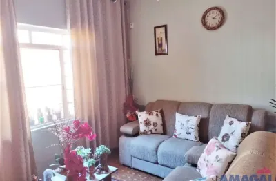 Casa com 3 quartos à venda no jardim das indústrias, jacareí  por r$ 450.000