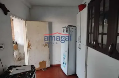 Casa com 3 quartos à venda na cidade salvador, jacareí  por r$ 530.000