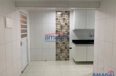 Casa com 4 quartos à venda no jardim jacinto, jacareí  por r$ 550.000