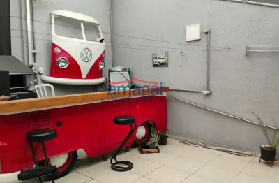 Casa com 3 quartos para alugar na vila machado, jacareí  por r$ 2.800