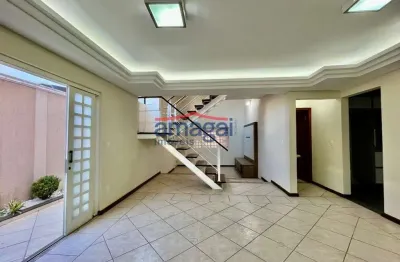 Casa com 3 quartos para alugar no loteamento villa branca, jacareí  por r$ 4.500