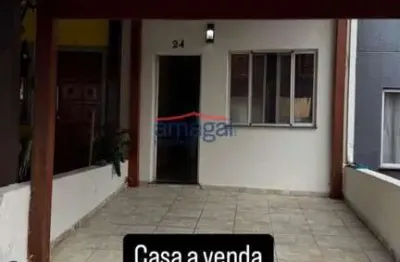 Casa em condomínio fechado com 2 quartos à venda no bairro do colonia, jacareí  por r$ 280.000