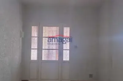 Casa com 3 quartos à venda no jardim das indústrias, jacareí  por r$ 430.000