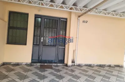 Casa com 2 quartos para alugar no santa cruz dos lázaros, jacareí  por r$ 1.600