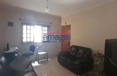 Casa com 2 quartos à venda na vila paiva, são josé dos campos  por r$ 300.000