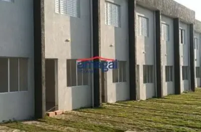 Casa em condomínio fechado com 2 quartos para alugar na vila romana, jacareí  por r$ 1.500