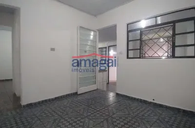 Casa com 1 quarto para alugar no Bandeira Branca, Jacareí  por R$ 950