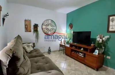 Casa em condomínio fechado com 3 quartos à venda no Jardim Santa Maria, Jacareí  por R$ 440.000
