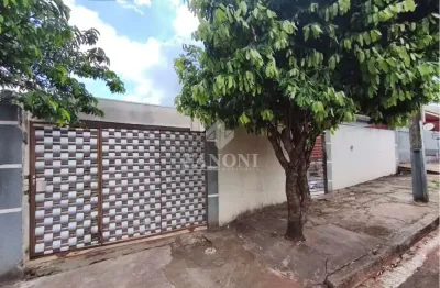Oportunidade! casa em reforma com acabamento iniciado, terreno amplo e grande potencial de expansao