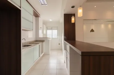 Apartamento com 03 dormitórios (01 suíte) localizado no estreito, florianópolis/sc