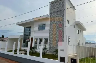 Casa com 4 quartos à venda na rua josé higino martins, 51, centro, palhoça por r$ 1.600.000