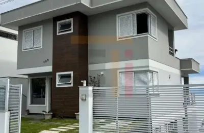 Casa com 3 quartos à venda na rua josé nazareno coelho, 105, joão paulo, florianópolis por r$ 3.000.000