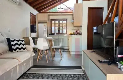 Casa com 2 quartos à venda na servidão dunas da joaquina, 167, rio tavares, florianópolis por r$ 890.000