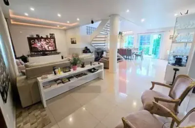 Casa em condomínio fechado com 3 quartos à venda na rua douglas seabra levier, 228, carvoeira, florianópolis por r$ 4.000.000