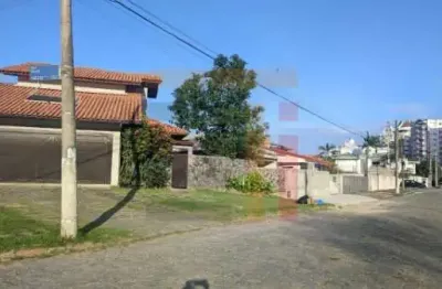 Casa com 4 quartos à venda na rua itapuã, 26, itacorubi, florianópolis por r$ 1.980.000