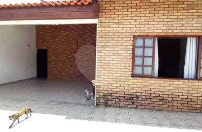 Casa com 4 quartos à venda na Ana Rodrigues Leme, 32, Rio Acima, Votorantim