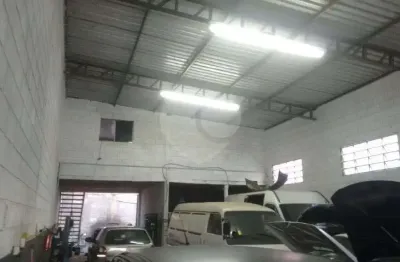 Barracão / Galpão / Depósito à venda na Rua José Paes de Oliveira, 281, Vila Santo Antônio, Votorantim