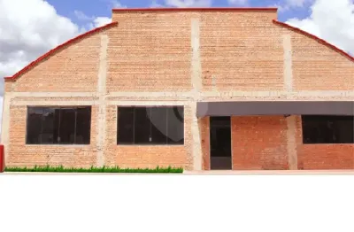 Sala comercial para alugar na Avenida Ireno da Silva Venâncio, 199, Protestantes, Votorantim