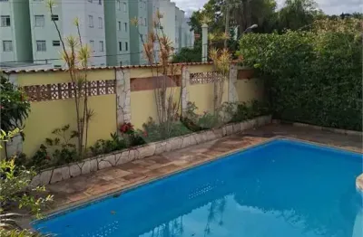 Casa com 3 quartos à venda na Rua Major Barros França, 53, Jardim do Sol, Sorocaba