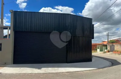 Barracão / Galpão / Depósito para alugar na Caetano Laerte Morales, 12, Centro, Araçoiaba da Serra