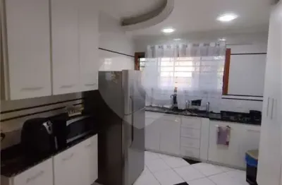 Casa com 4 quartos à venda na Assis Machado, Vila Hortência, Sorocaba