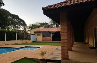 Chácara / sítio com 3 quartos à venda no Centro, Araçoiaba da Serra 