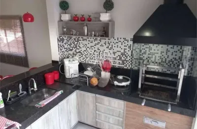 Casa com 3 quartos à venda na Vila Assis, Sorocaba 