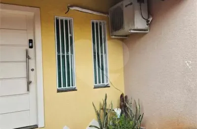 Casa com 3 quartos à venda na Vila Barão, Sorocaba 